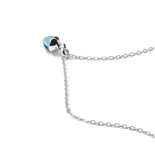 Startseite 3 Tamara Comolli N-MM-p-wg Detailaufnahme liegend