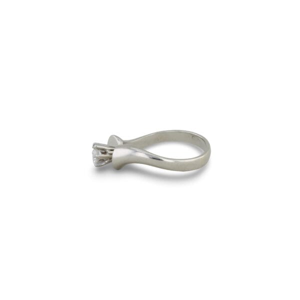VIN-6520-1043 Weißgoldring mit Brillant