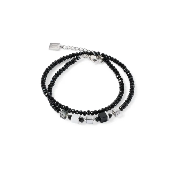 Edles Joyful Colours Update Armband von Coeur de Lion aus silberfarbenem Edelstahl mit schwarzen Akzenten, stilvoll präsentiert auf weißem Hintergrund.